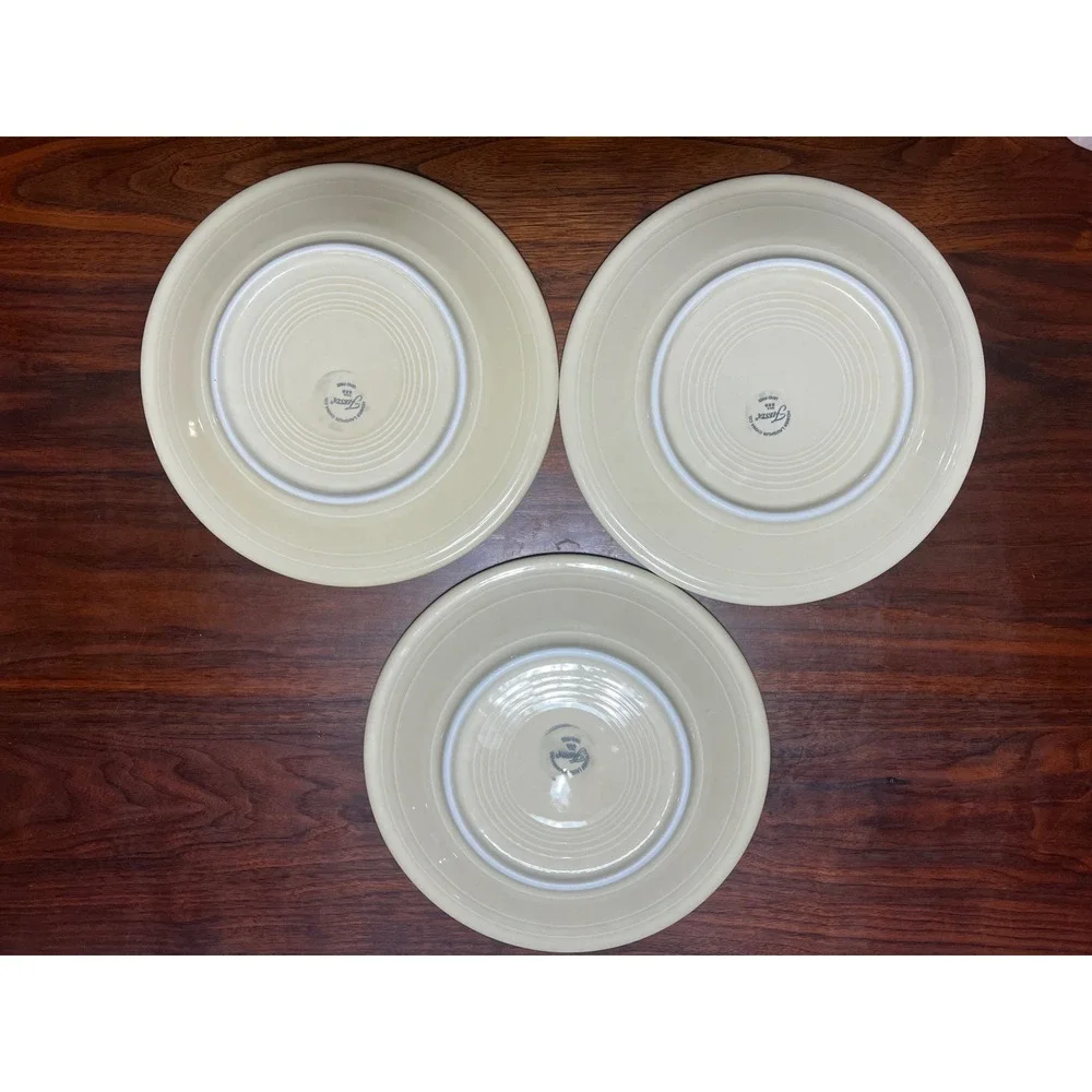 Fiesta Dinner Plate Light Yellow/Ivory Homer‎ Laughlin